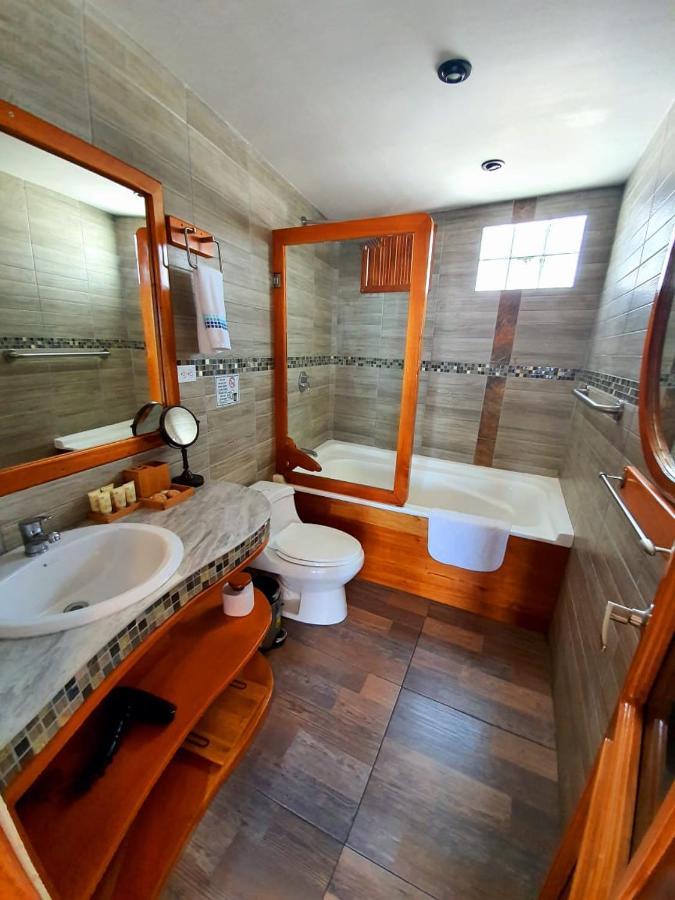 Casa Ocean Pier Bed & Breakfast Puerto Ayora  Bagian luar foto