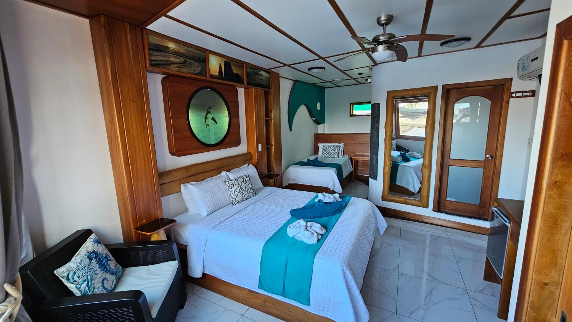 Casa Ocean Pier Bed & Breakfast Puerto Ayora  Bagian luar foto